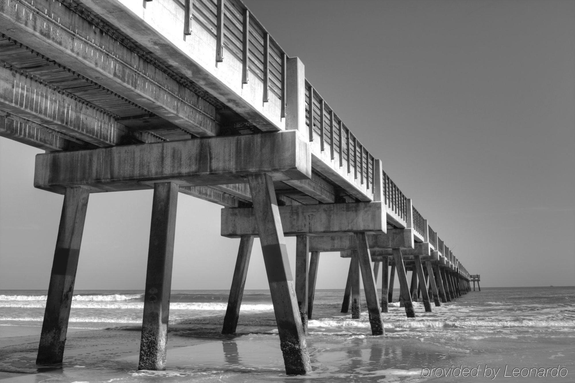 ג'קסונוויל ביץ' Days Inn By Wyndham Neptune Beach מראה חיצוני תמונה