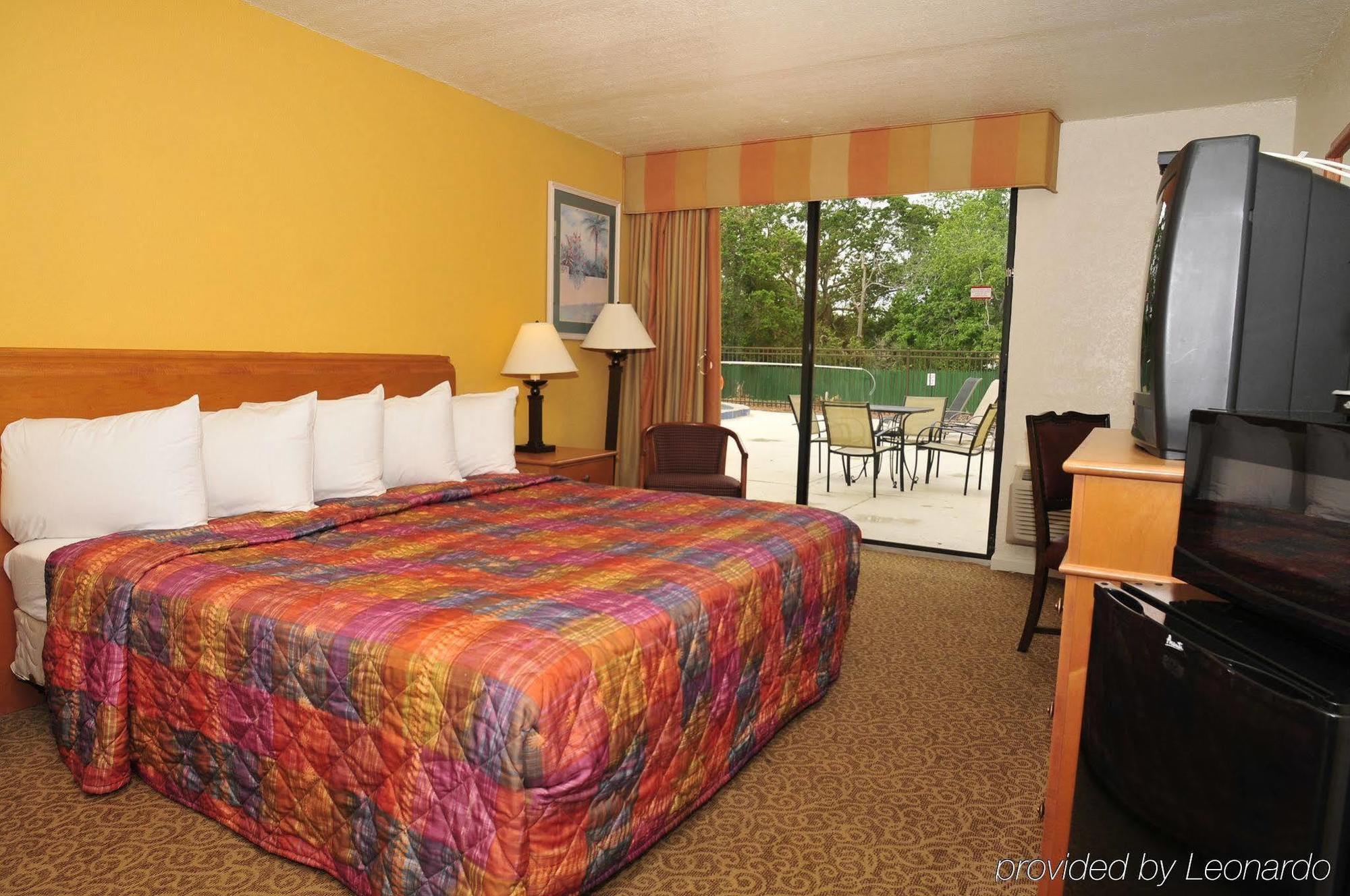 ג'קסונוויל ביץ' Days Inn By Wyndham Neptune Beach מראה חיצוני תמונה